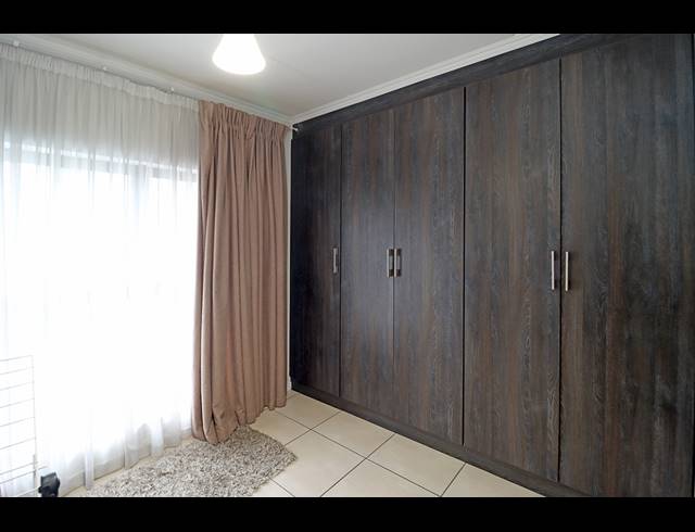 2 BEDROOM APARTMENT FOR SALE IN GREENSTONE HILL